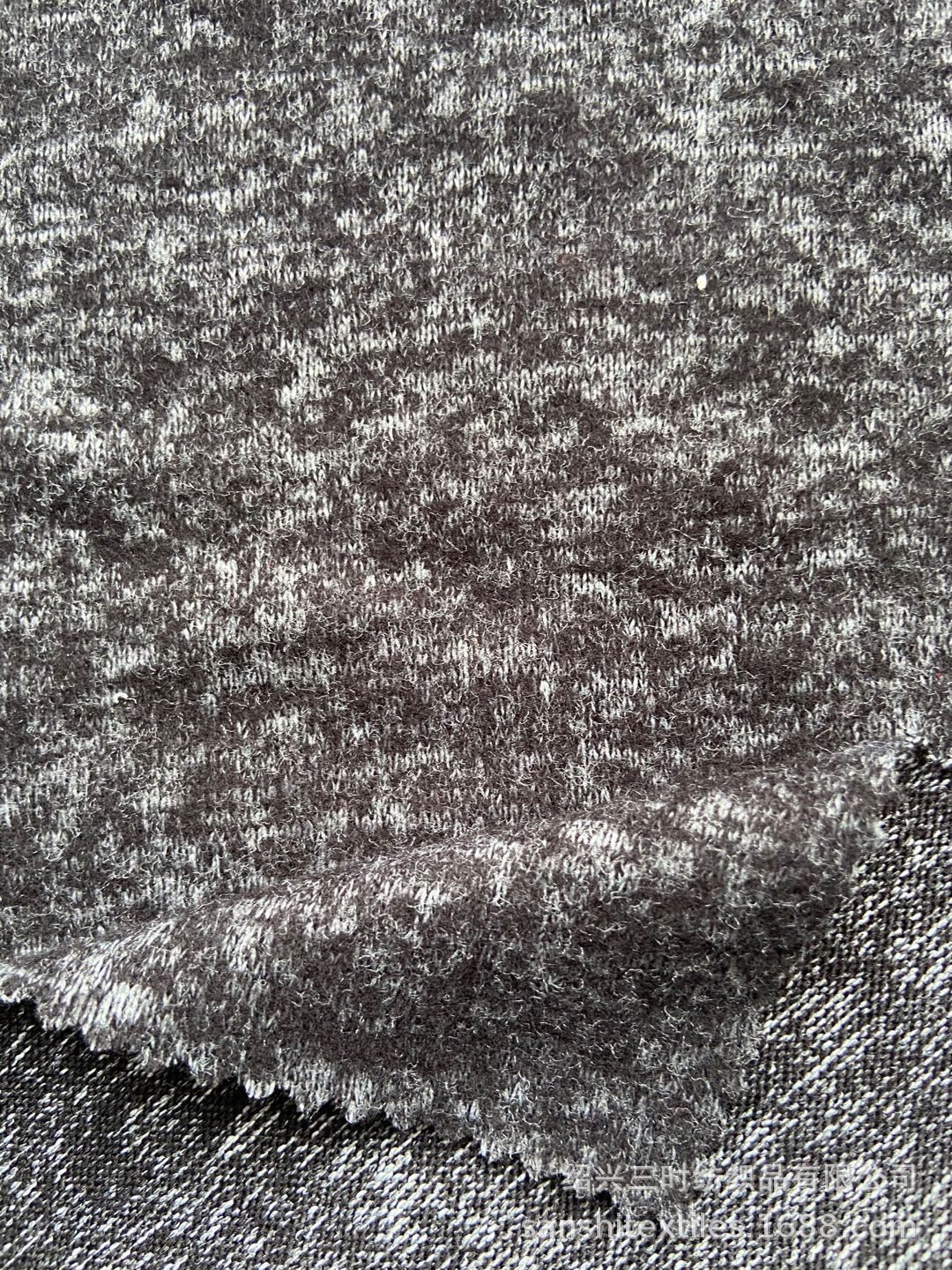 热销tr双色拉毛布 tr双色磨毛拉毛毛衫面料-阿里巴巴