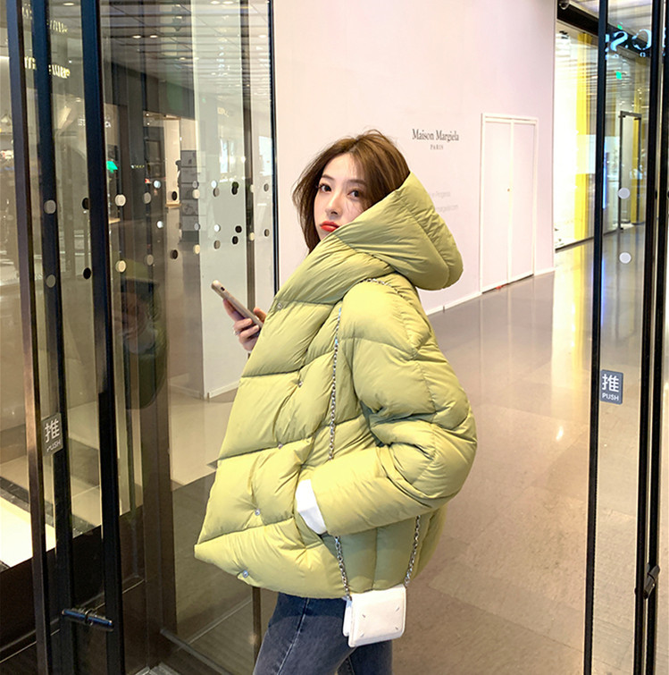 夏诗文同款白鸭绒牛油果绿轻羽绒服女冬保暖长短款连帽面包服外套