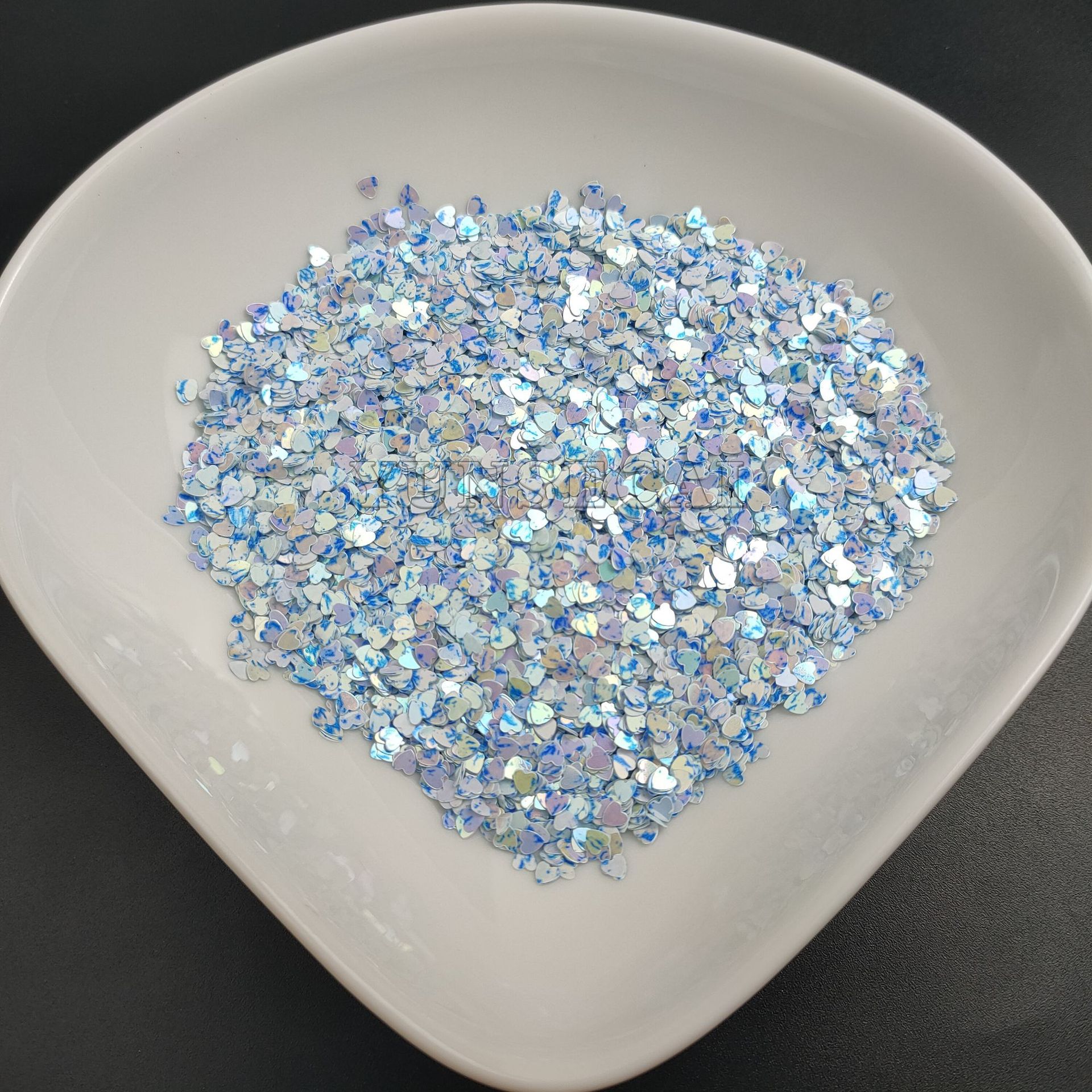 云色彩油彩花纹亮片3mm心形 流沙手机壳闪粉工艺礼品辅料亮片