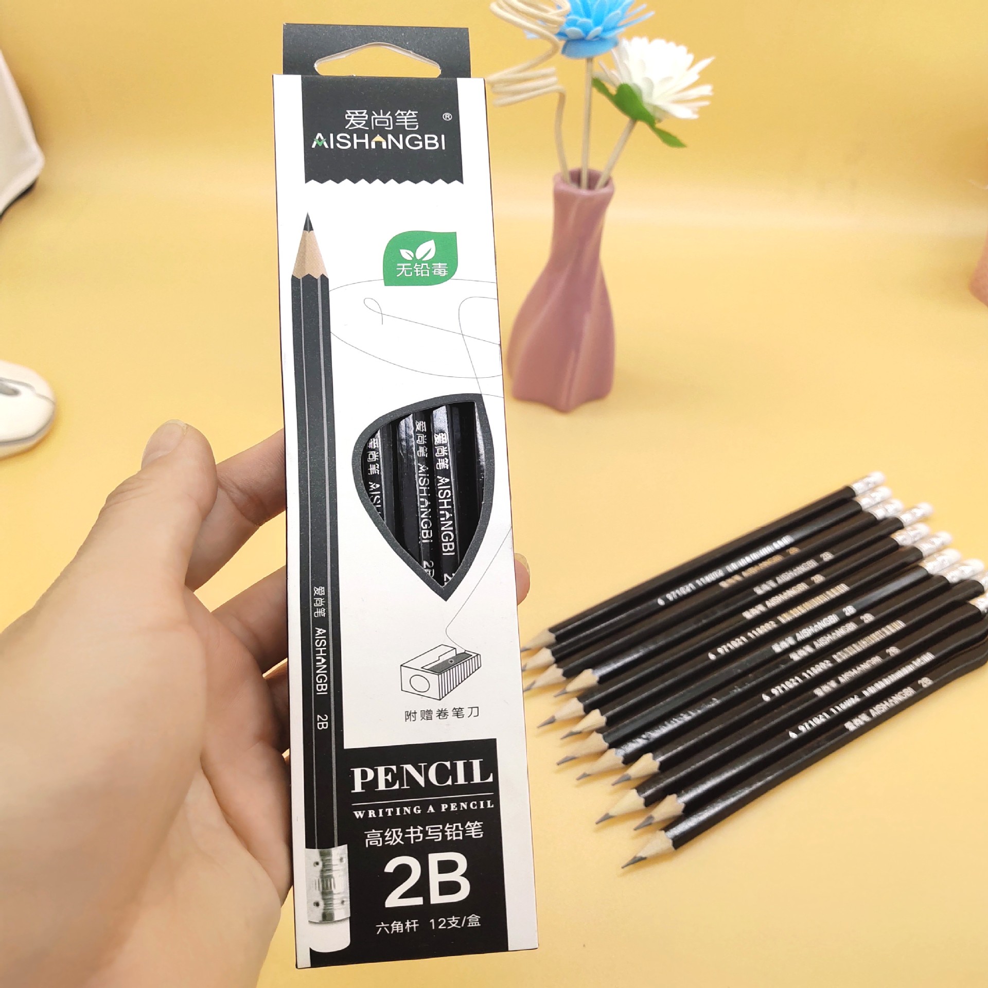 批发素描2b小学生美术绘画绘图考试书写笔 学习用品木制盒装铅笔