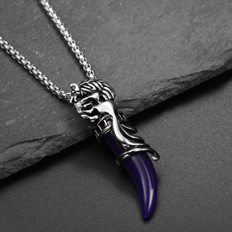 欧美酒吧嘻哈吊坠时尚街头个性狐狸牙齿钛钢项链挂饰男女款20331e