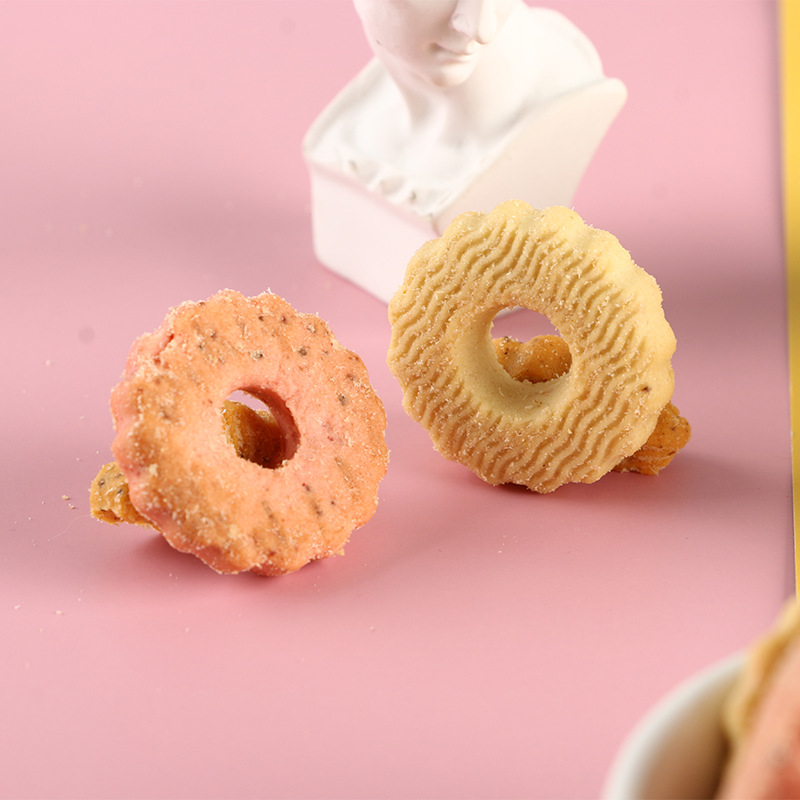 猫咪肉松饼干现货批发 宠物奖励零食猫粮磨牙饼干 宠物粗粮饼干