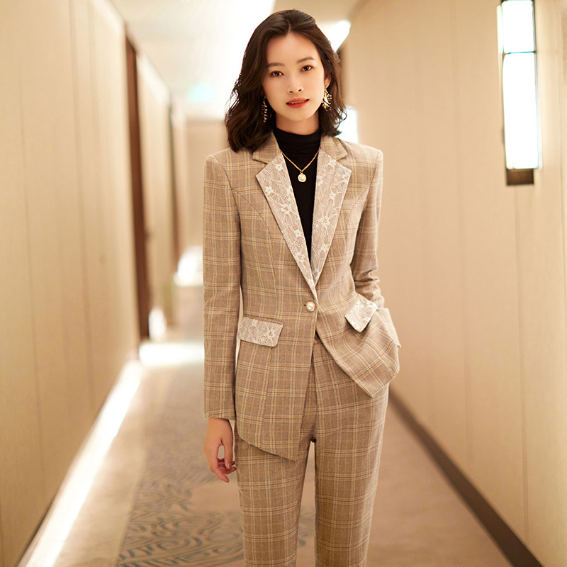 西装套装女英伦风2020年秋冬季新款时尚气质白领面试职业格子西服