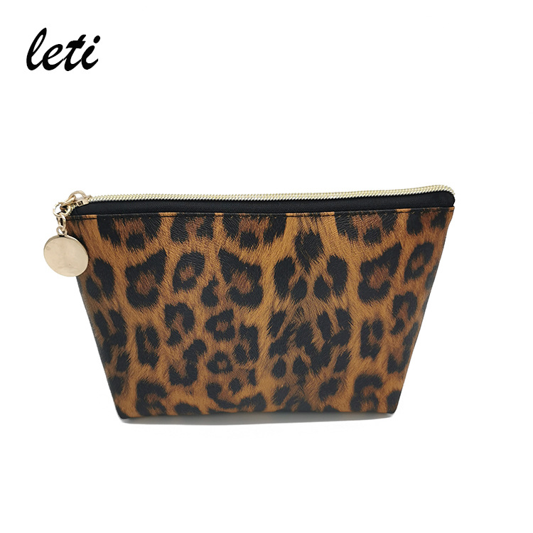 Cross-Border Spot Leopard-Print Makeup Bag Dumpling-Shaped Storage Bag Multi-Functional Large Capacity Wash Bag Portable Clutch