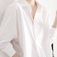 2022夏季白色衬衫女时尚韩版休闲气质宽松小众设计感洋气衬衣