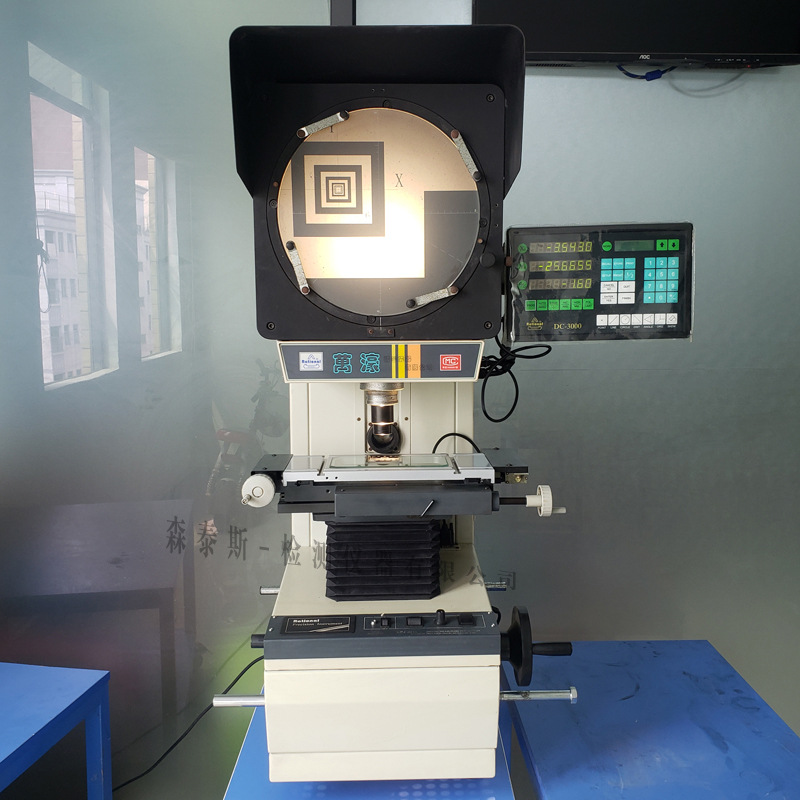 二手万濠测量投影仪,cpj-3015z光学立式投影仪 轮廓尺寸测量设备