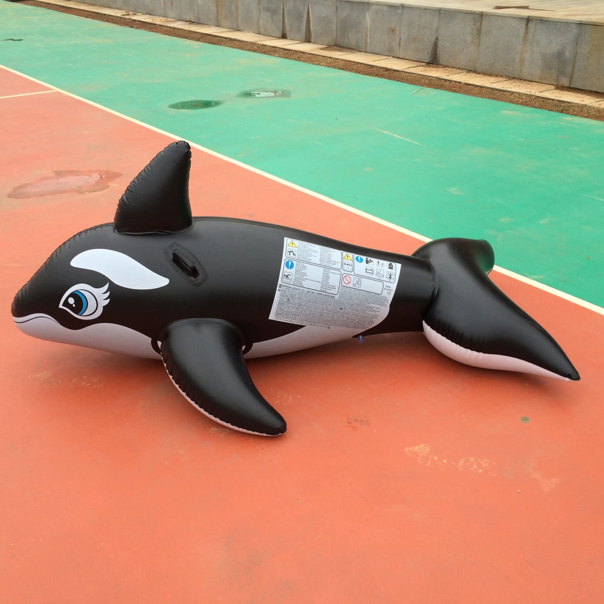 intex58561黑鲸鱼坐骑水上充气坐骑游泳动物座骑成人儿童游泳圈