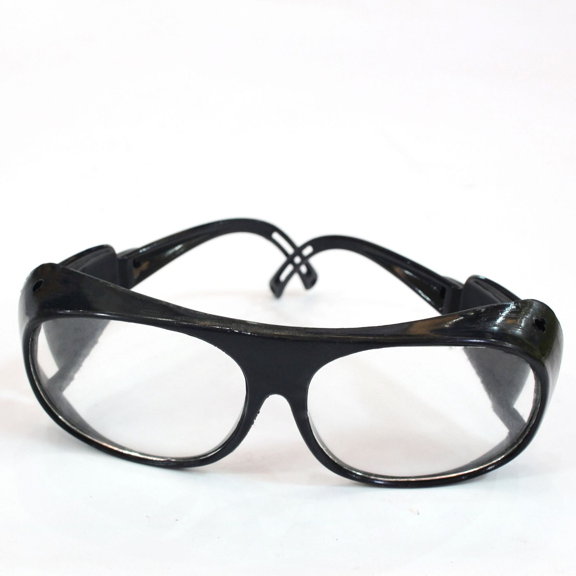 批发电焊眼镜男防冲击眼镜2010平光镜男士眼镜架劳保护目镜广州现