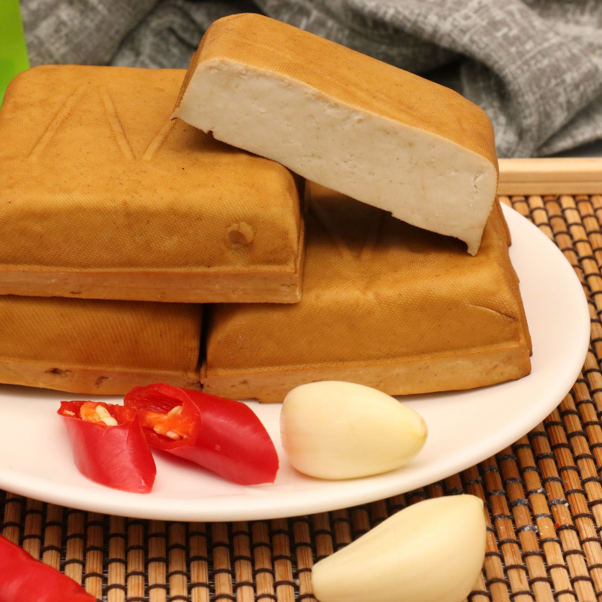 湖南特产攸县香干湘菜馆食材锅香浓郁餐饮佐餐香干豆腐