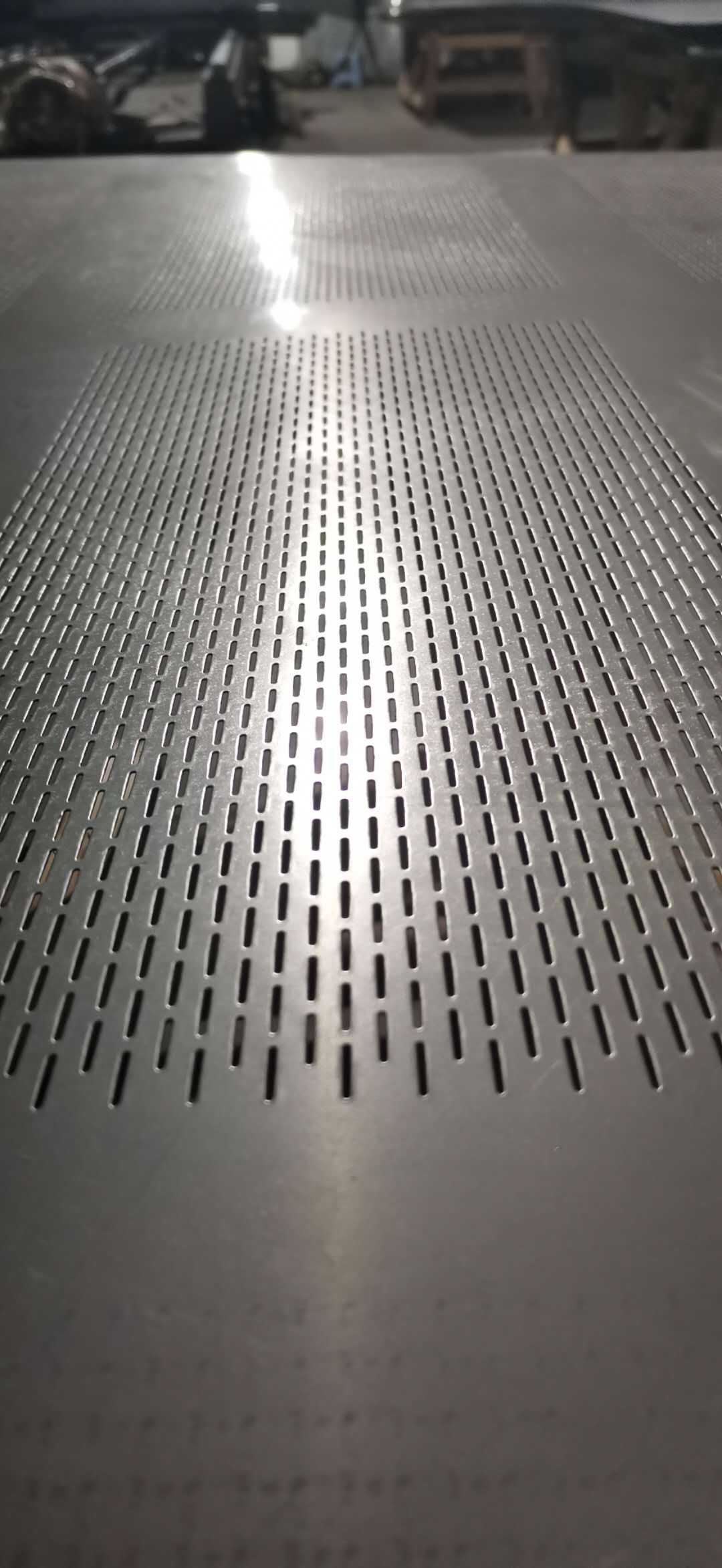 冲孔网厂家源头供应冲孔板定做圆孔洞洞筛网不锈钢冲孔筛网加工