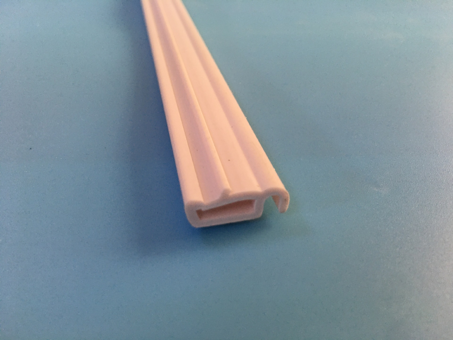 批发 软膜齿夹龙骨