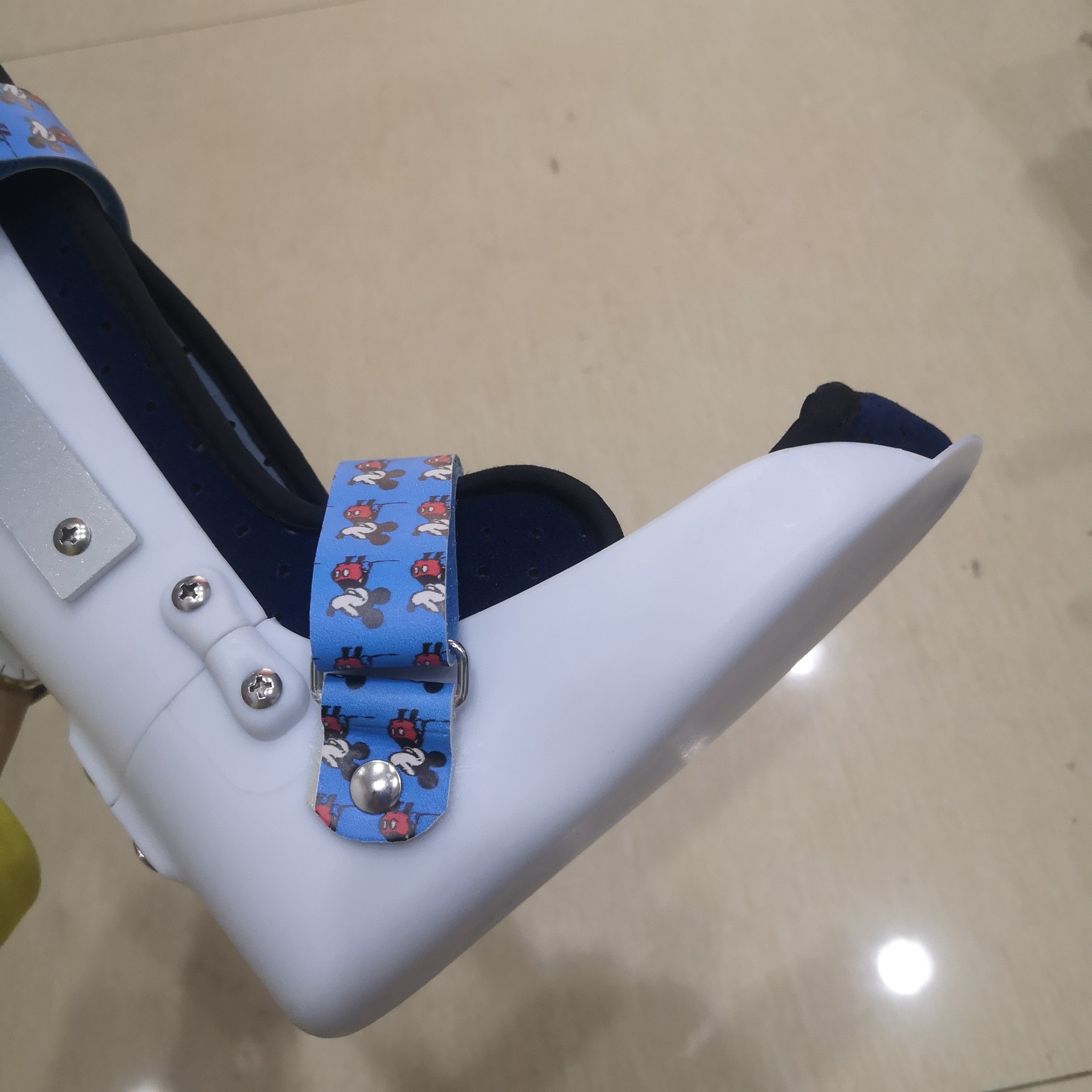 儿童o型腿矫形踝足矫形足托小腿护具