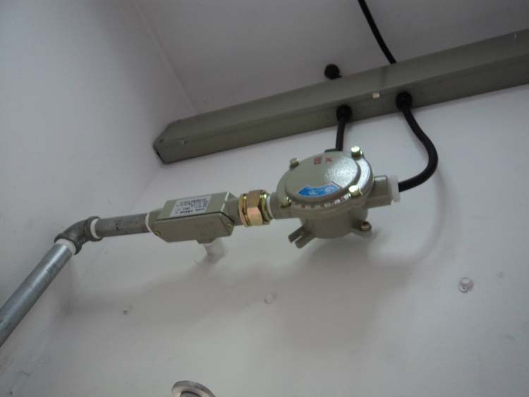 防爆接线盒一通二通三通四通直通 dn15/dn20防尘防爆穿线盒