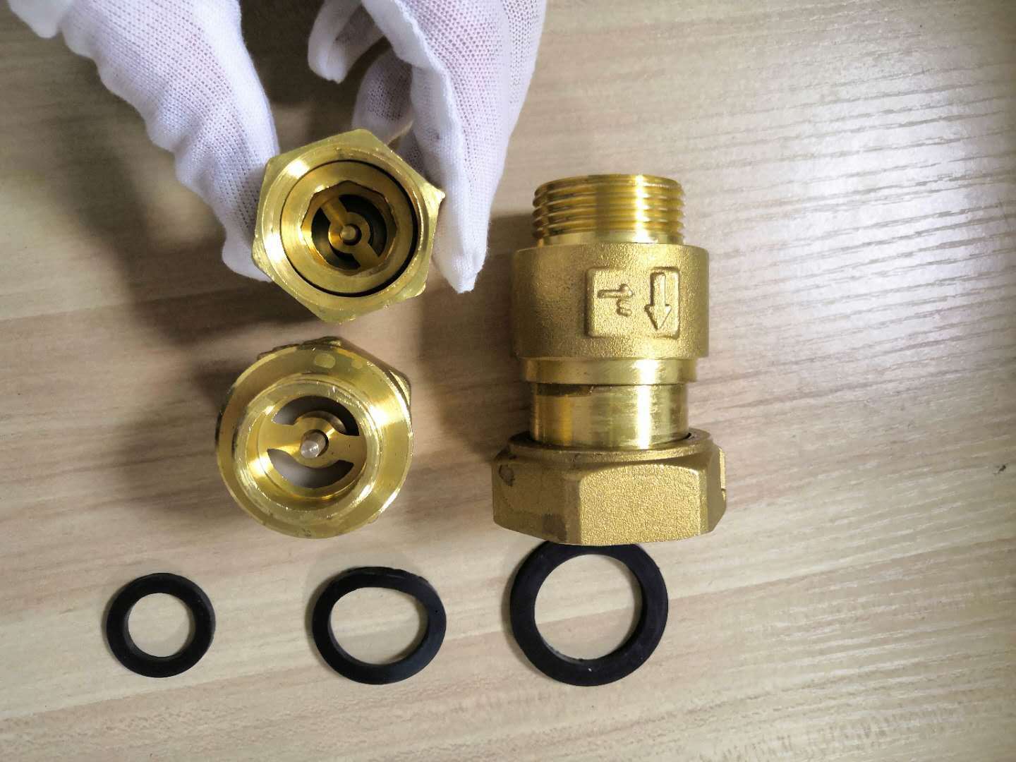 【机械原创】 - 表前止回阀细节