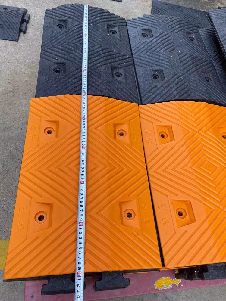 加强型新款道路定制缓冲带
