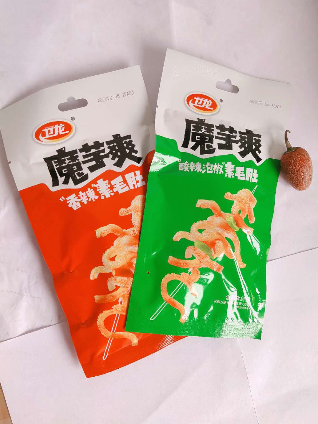 卫龙魔芋爽50g*素毛肚香辣味*酸辣味素食辣条批发零食