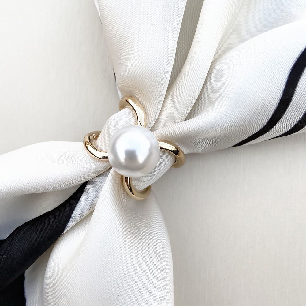 新款网红百搭丝巾扣配饰 珍珠三环v形 丝巾扣 饰品围巾女士小领巾