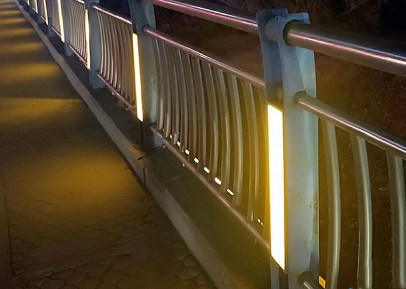 厂家直销 桥梁景观护栏天桥灯光护栏 属防撞灯光护栏河道灯光护栏