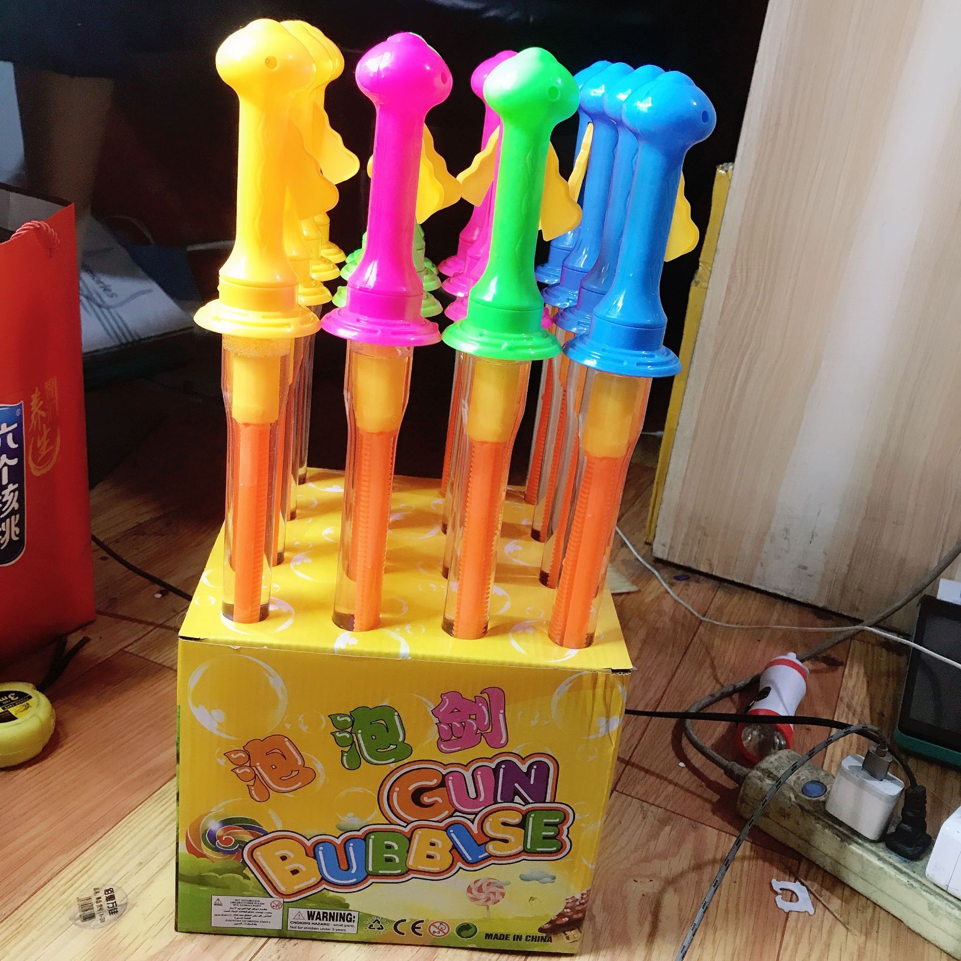 西洋剑开叉泡泡棒泡泡水两元店百货货源