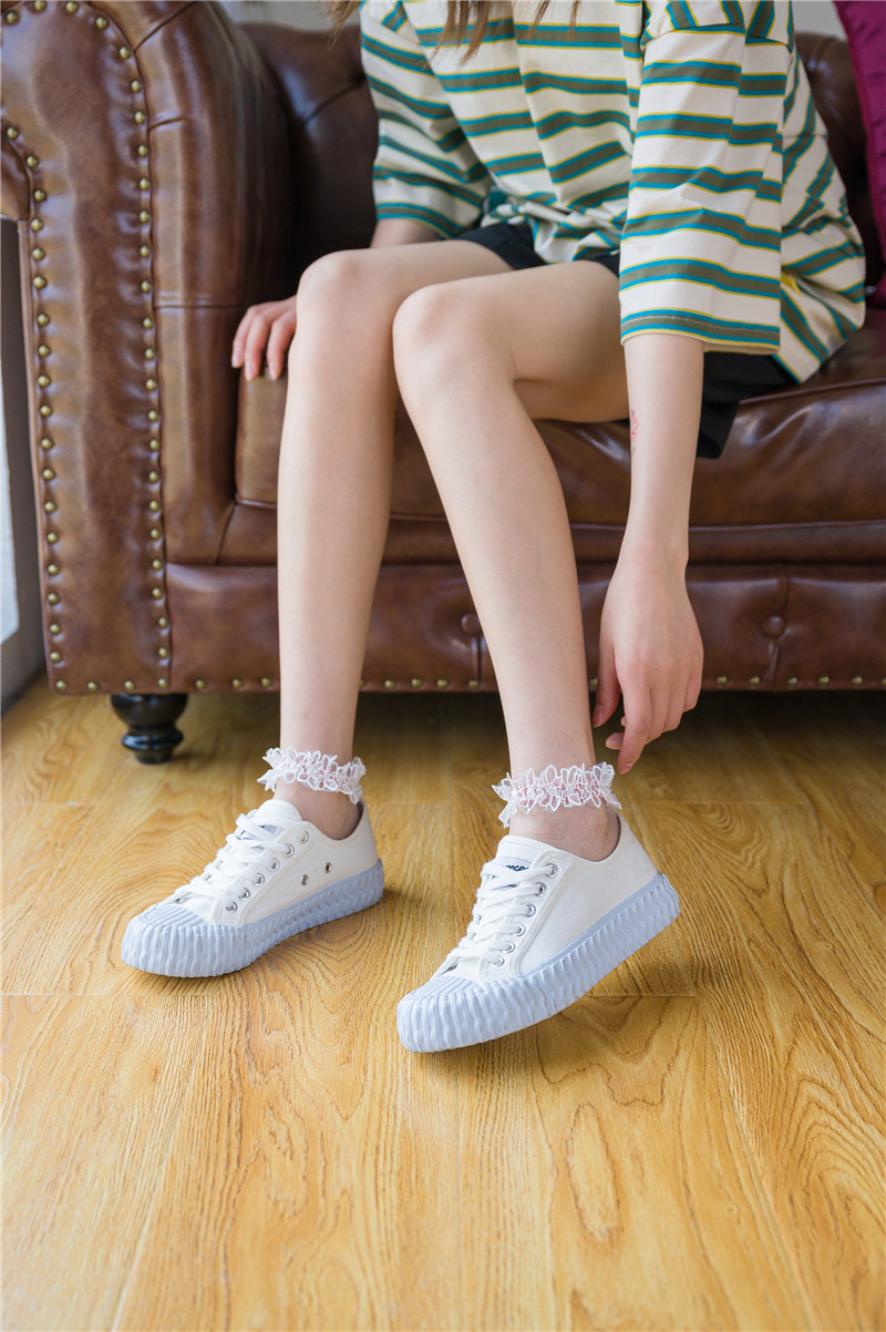 蕾丝袜子女花边短袜浅口日系夏薄款玻璃丝水晶丝透明卡丝船袜