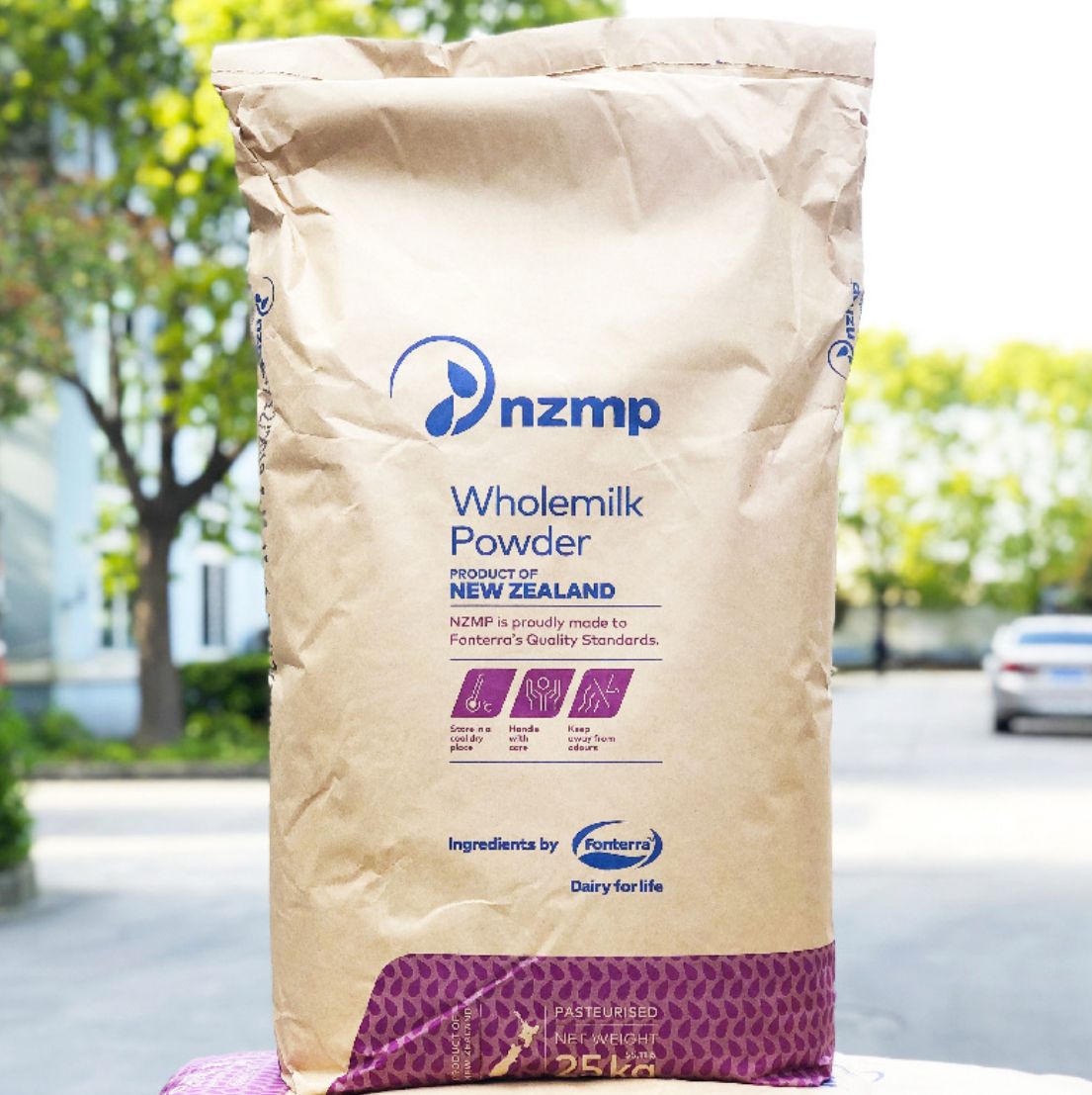 新西兰恒天然nzmp全脂奶粉 进口奶粉 25kg/袋 牛扎糖麻辣烫使用