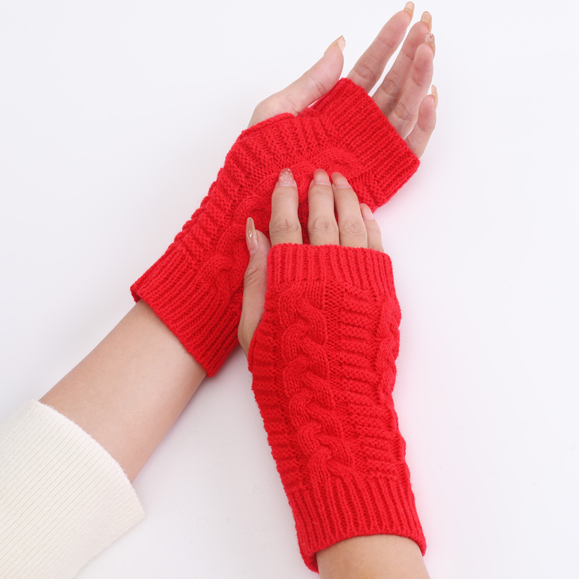 G105 Short Twist Fashion Gloves Autumn and Winter Men's and Women's Korean-Style New Knitted Wool Keep Warm Half Finger Open Finger Gloves