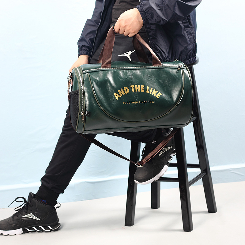 New Men's Fashion Shoulder Messenger Bag Travel Bag Men's Large Capacity Sports Bag Fitness Bag Portable Training Bag