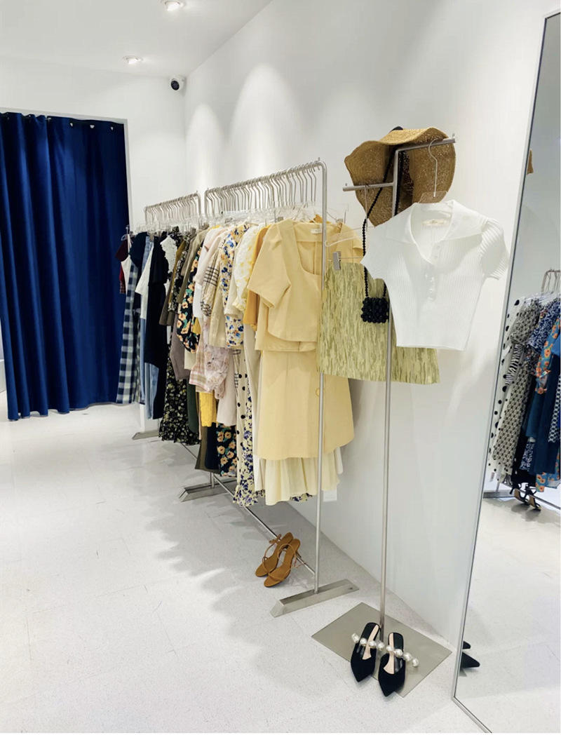 服装店展示架落地式组合简约侧挂中岛陈列架挂衣杆女装店银色货架