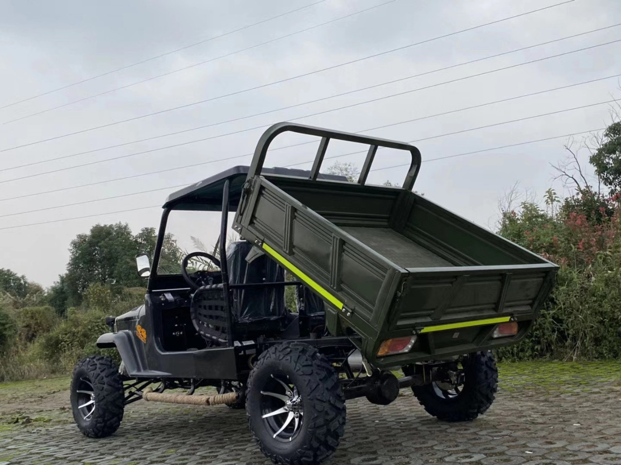 北极天4x4四轮带斗沙滩车全地形四驱拉货摩托农用拖拉机utv农夫车