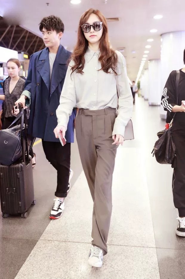 明星机场唐嫣同款纯色阔腿裤春夏休闲裤立体感非主流宽松直筒长裤