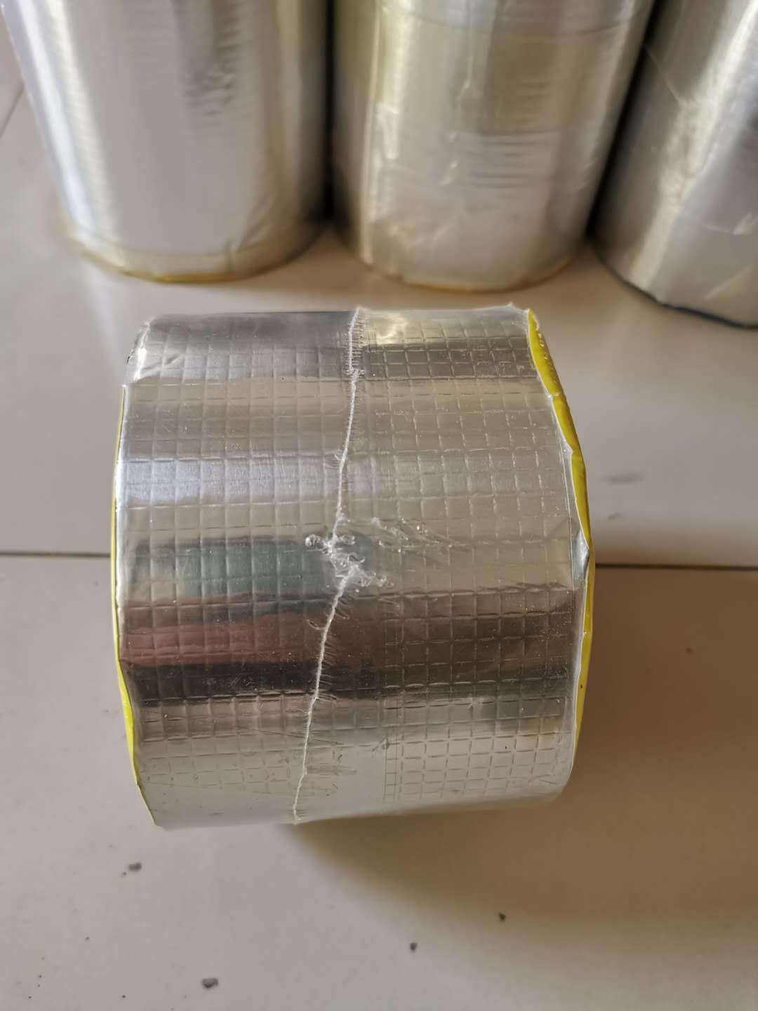 丁基胶带防水补漏楼房屋顶胶带自粘防水材料批发彩钢阳光房补漏贴