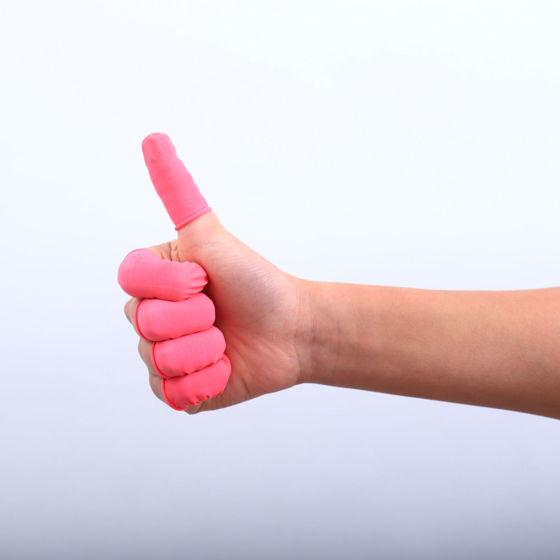 批发一次性乳胶手指套电子厂保护手指套 粉红色乳胶手指套