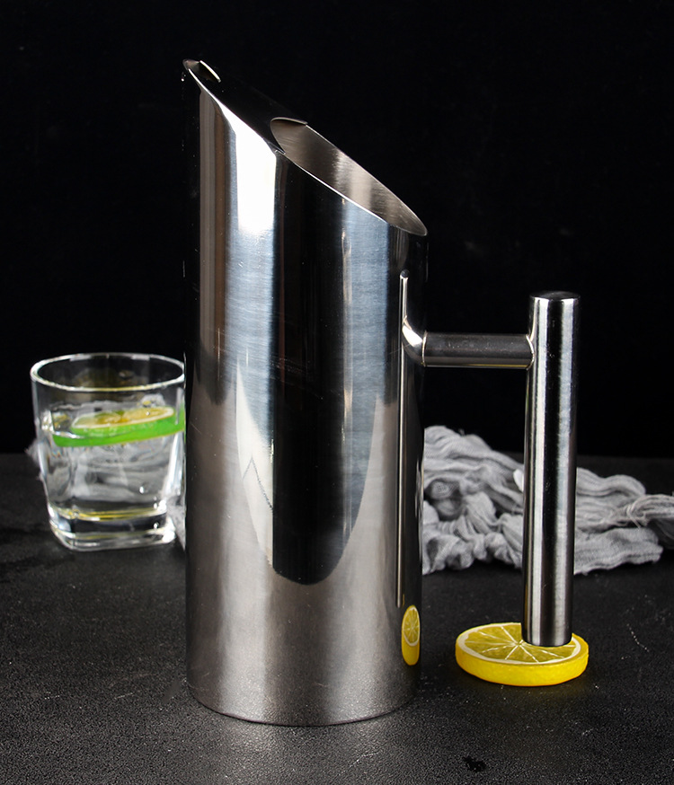 不锈钢扎壶加厚直筒冷水扎壶 酒吧ktv斜口调酒壶醒酒器大号滤冰壶