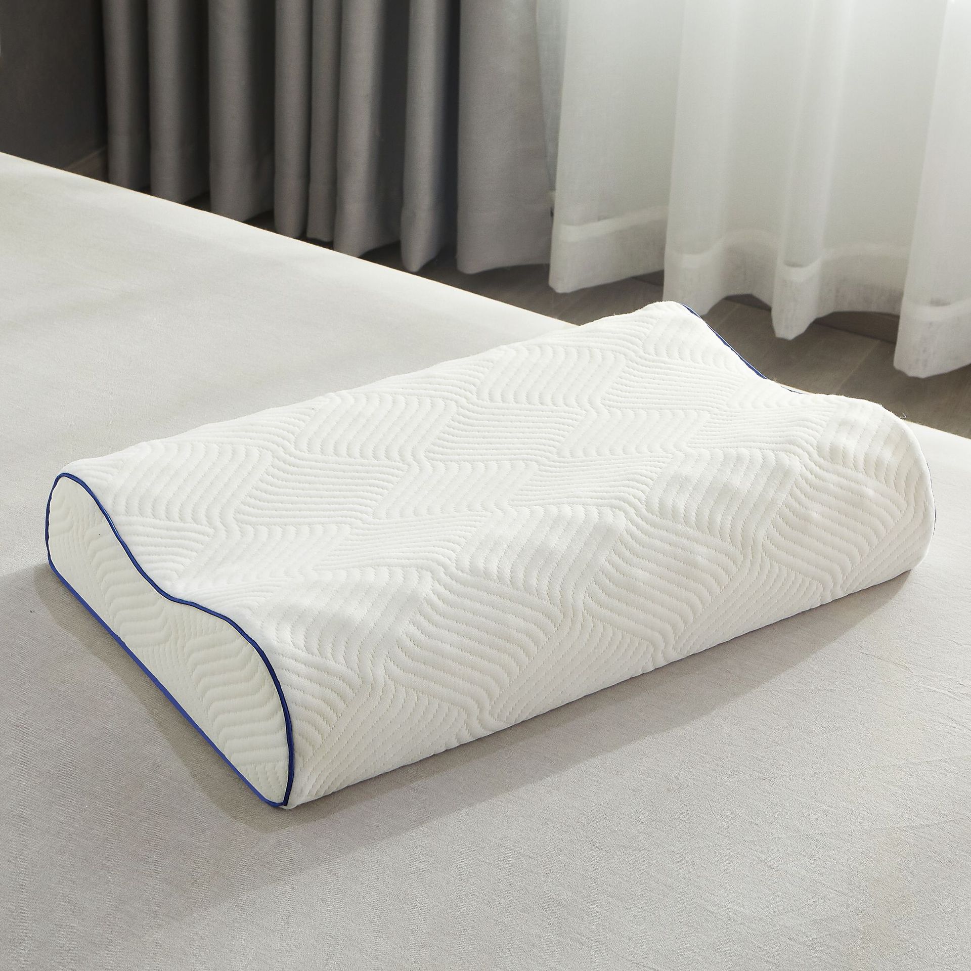 厂家直供一件代发天然乳胶枕头 高低型狼牙按摩释压枕