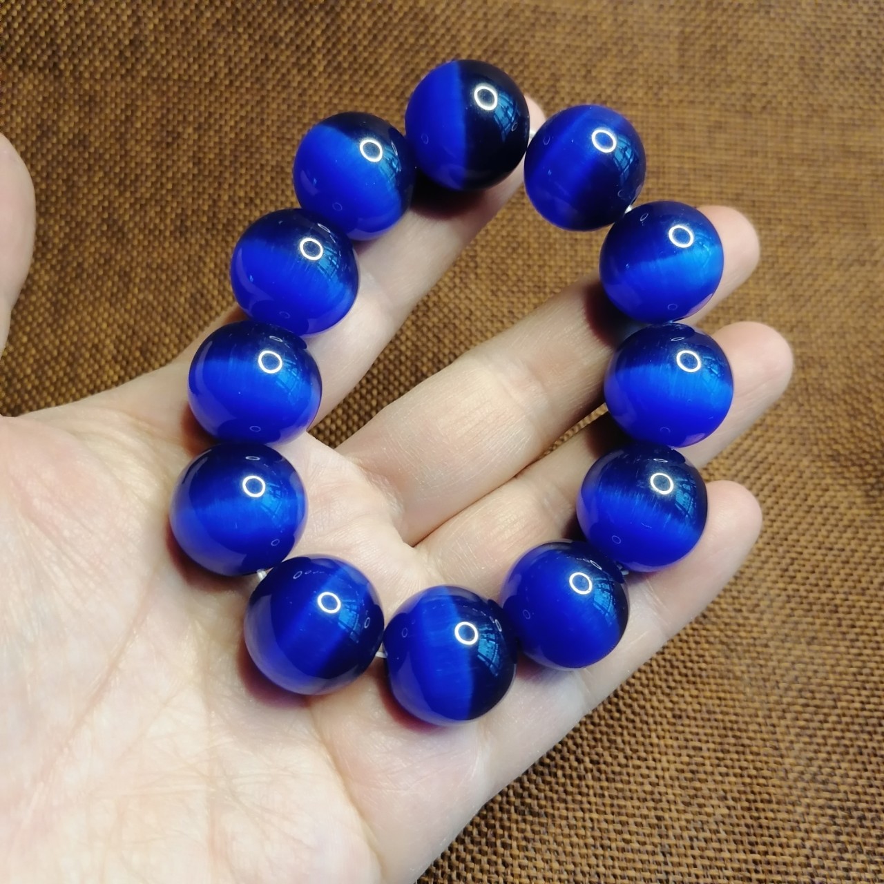 新款蓝色猫眼石虎眼石手串 宝石蓝男士手串手链2.0cm批发