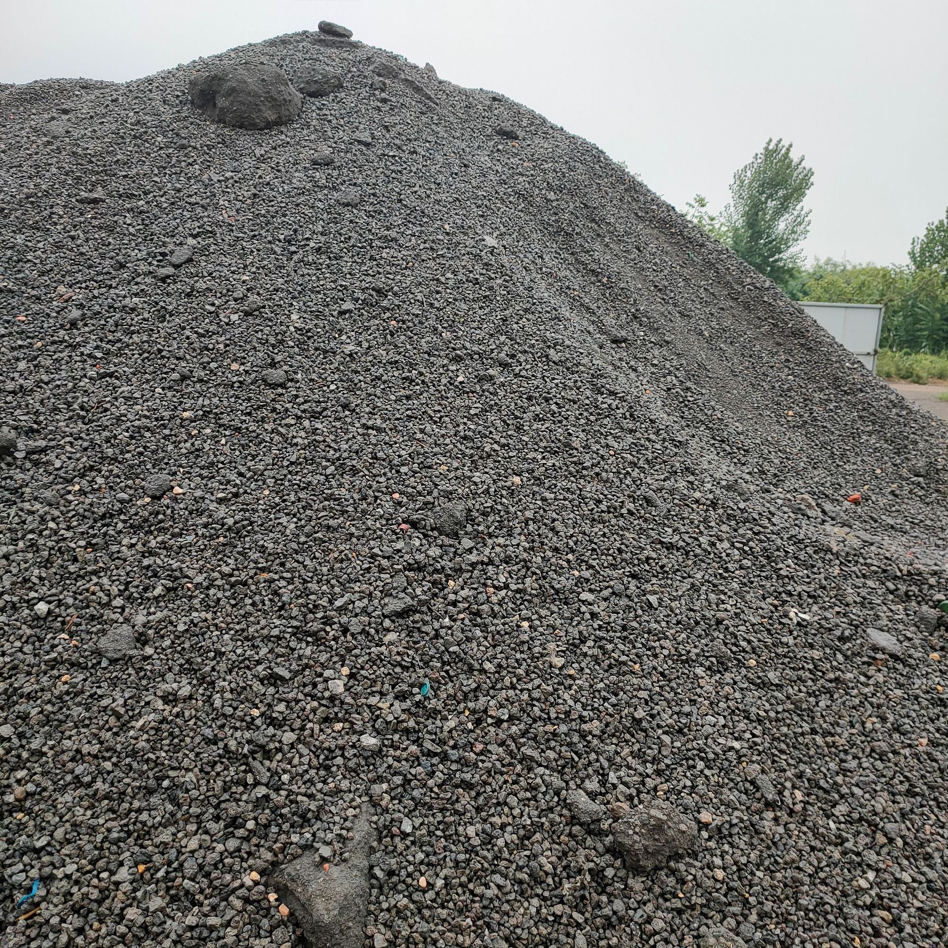 现货批发轻集料混凝土原料陶粒替代料楼顶厕所填充找平用轻骨料