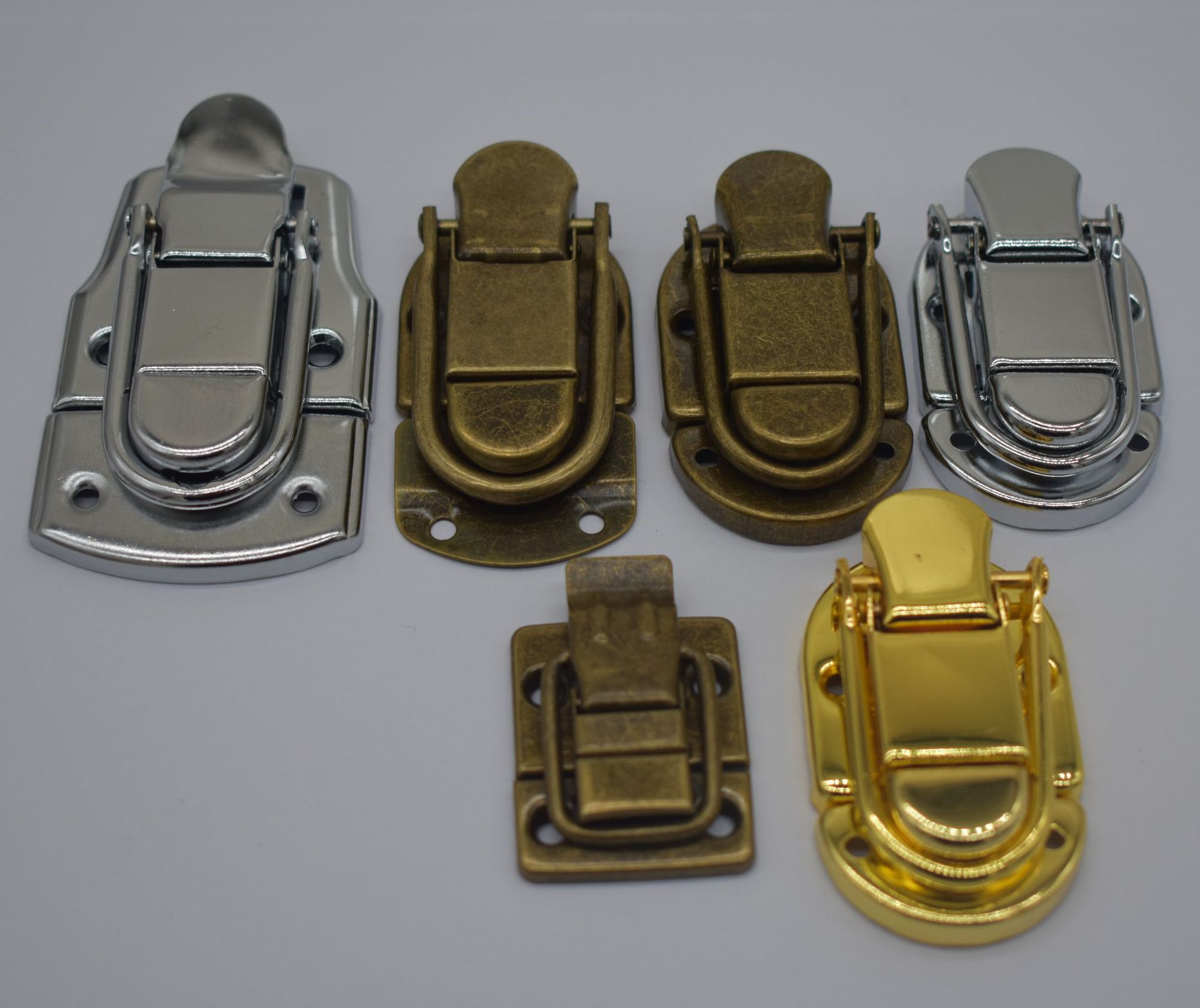 厂家直销优质太平扣 25*37 仿古箱扣 铁皮搭扣 金属锁扣 各种尺寸