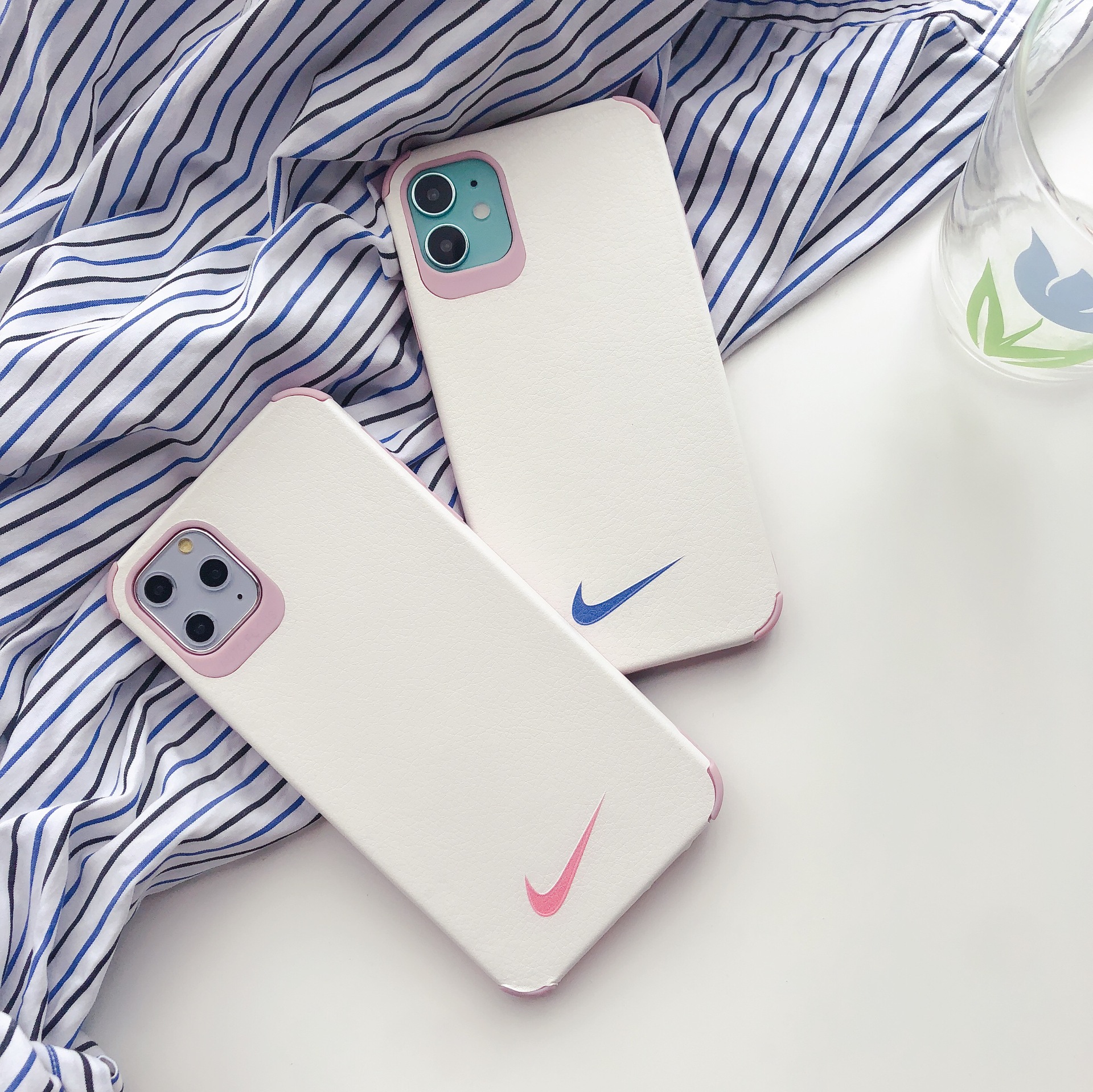 nike粉色蓝色小勾手机壳 适用于11promax7代华为手机壳 后盖式