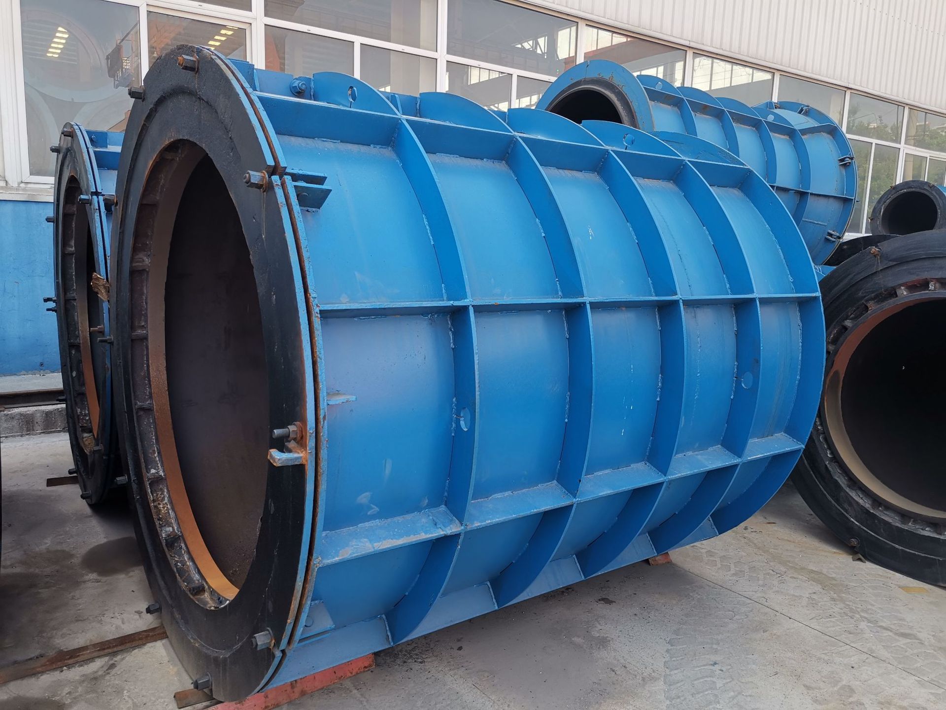 中益机械 300*2000小企口水泥管模具 水泥制管机 厂家供应-阿里巴巴