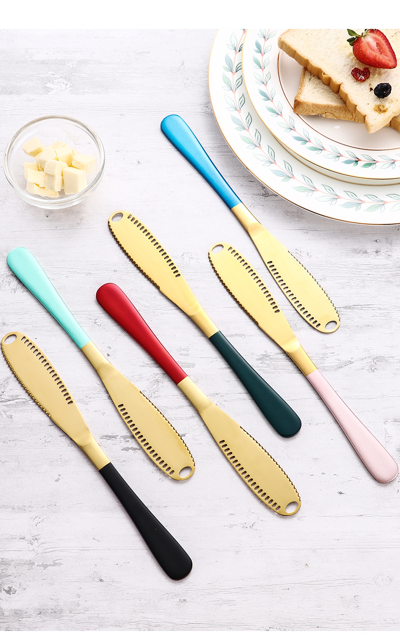 跨境亚马逊镀不锈钢牛油刀钛喷漆带孔多功能抹奶油刀奶酪刀果酱刀