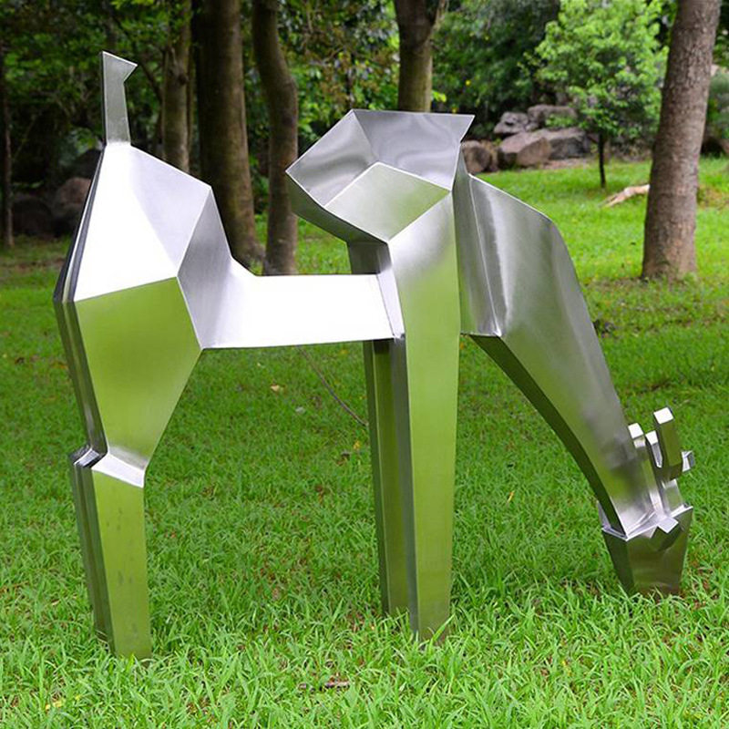 定制不锈钢几何鹿雕塑户外草坪304切面金属动物摆件 园林广场小品