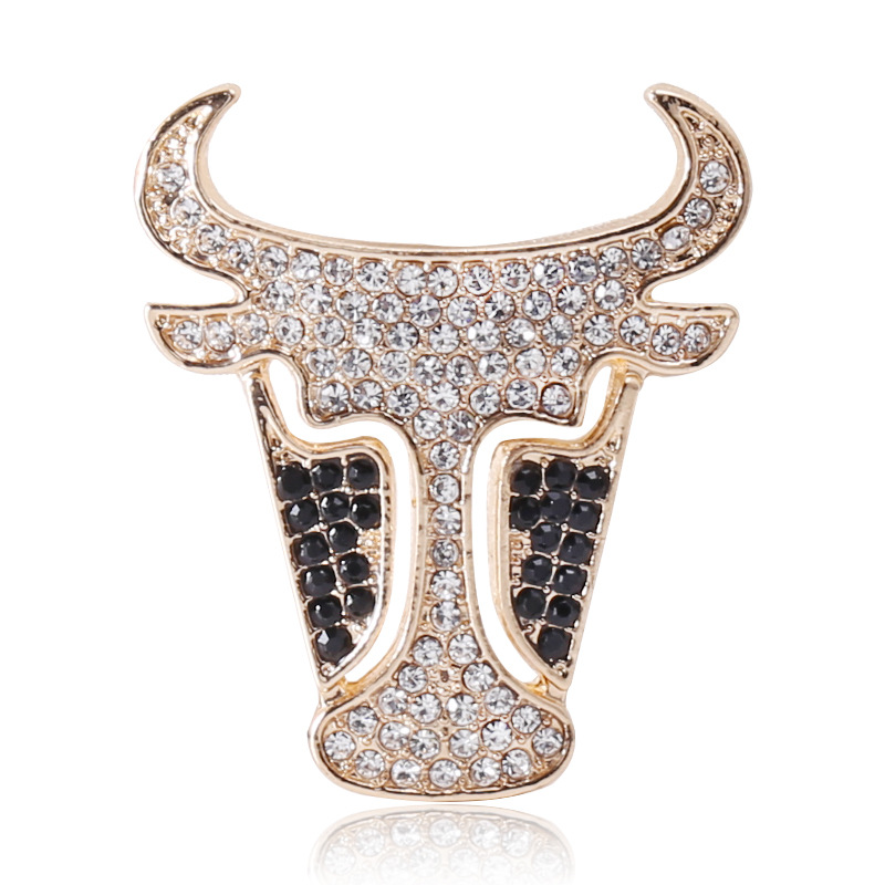欧美时尚水钻牛头造型胸针吊坠两用大气服装配饰领针厂家直销批发