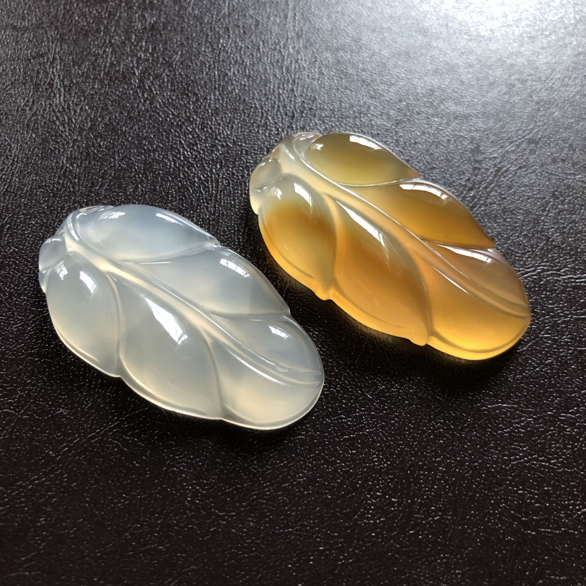 俏红冰白玉髓树叶子吊坠挂件玉髓玛瑙男女款毛衣链饰品项坠玉吊坠