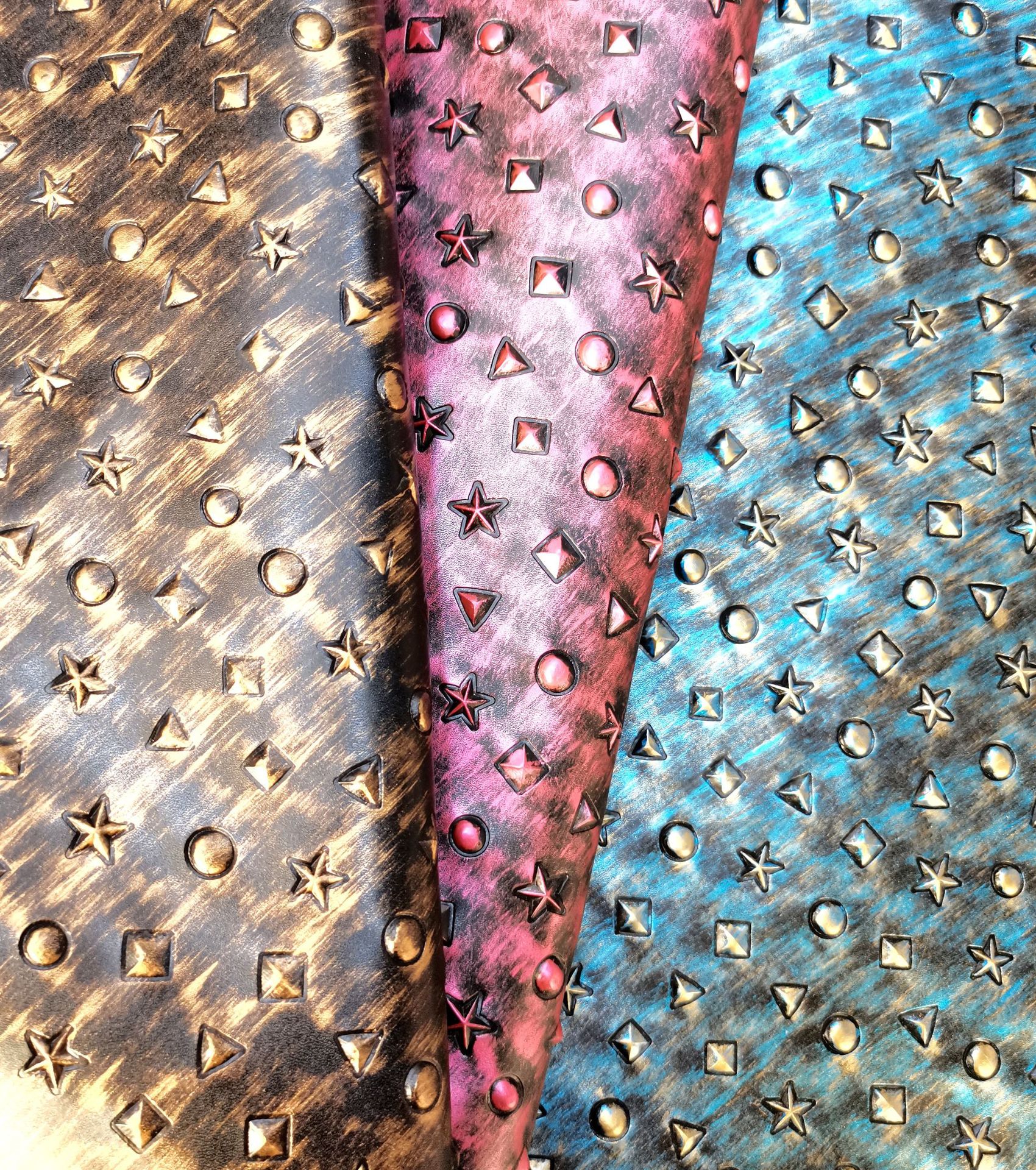 厂家直销 复古压纹三角圆形方形凹凸感皮革 星型皮革箱包鞋材皮料