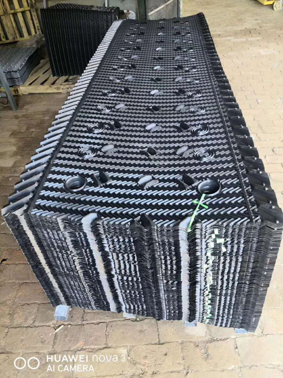 方形冷却塔填料,冷却塔填料,pvc填料,耐高温填料,冷却塔填料黑色