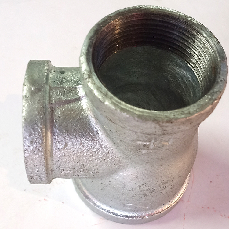 铸铁螺纹侧大三通 过水管件三通 消防工程管件 水暖管件侧大三通