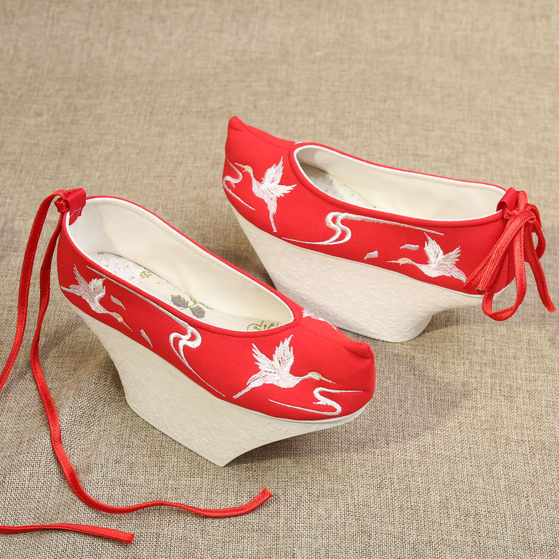 2020春新款古装单鞋格格鞋花盆底鞋7cm宫延清代女子古风绣花鞋子