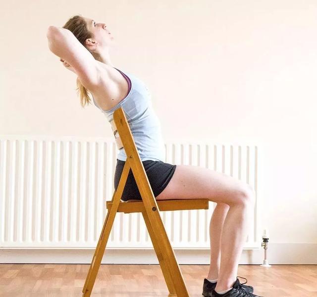 10个瑜伽私教老师才会教你的开肩动作,强烈推荐!(收藏级)