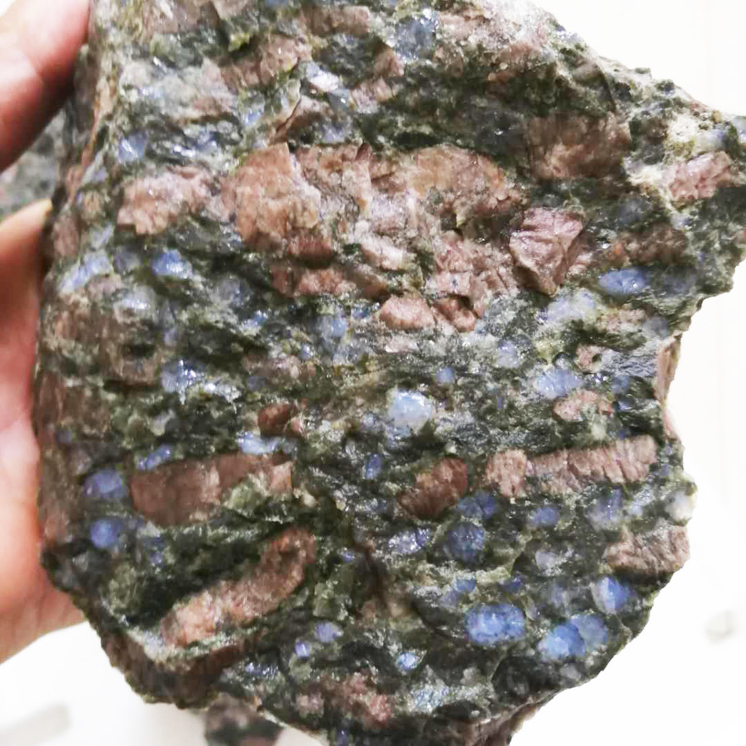 天然蓝闪石原石 矿物标本 大块原石雕刻料批发