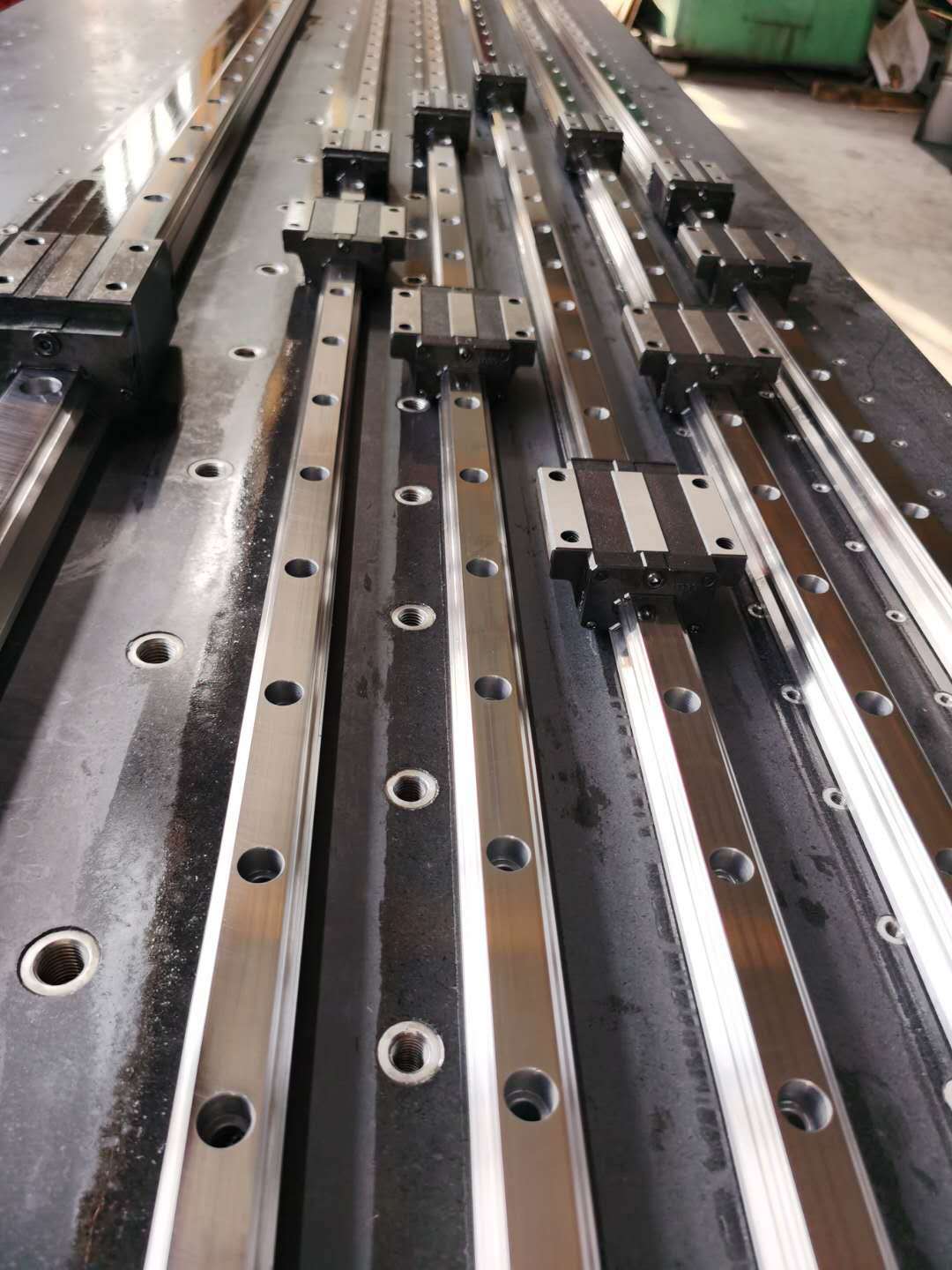 利兴机械高组线性滑轨副和低阻直线导轨副批量现货销售长度3米4米
